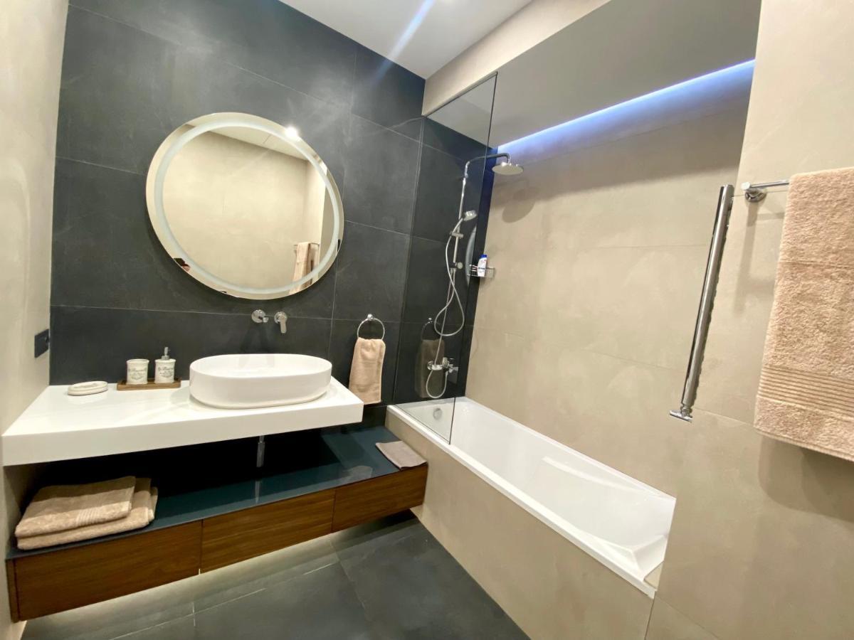 Heart Of Yerevan - City Center Luxury Apartments Dış mekan fotoğraf