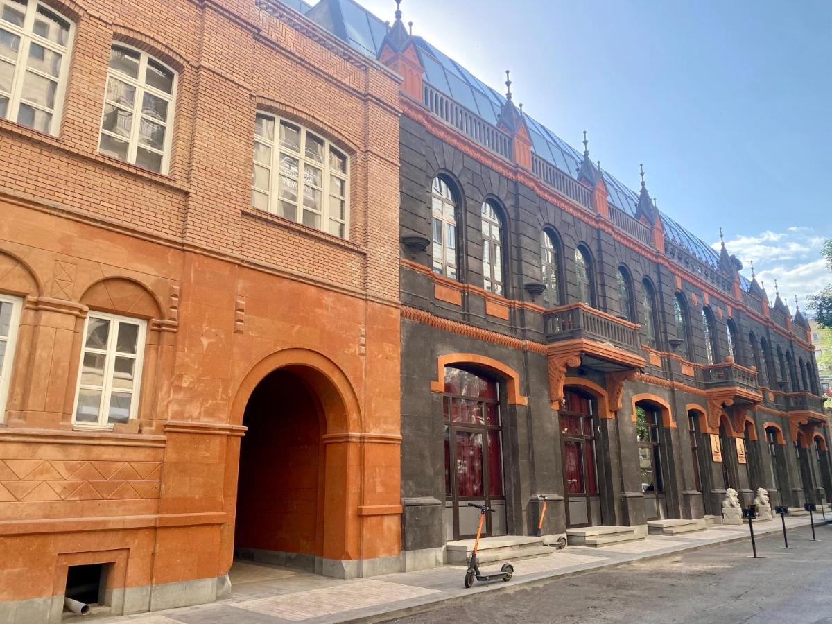 Heart Of Yerevan - City Center Luxury Apartments Dış mekan fotoğraf