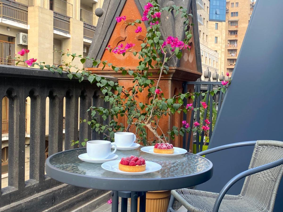 Heart Of Yerevan - City Center Luxury Apartments Dış mekan fotoğraf
